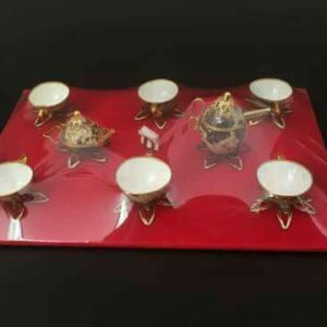 Juego de té elaborado con huevo de codorniz, caja con 6 piezas.