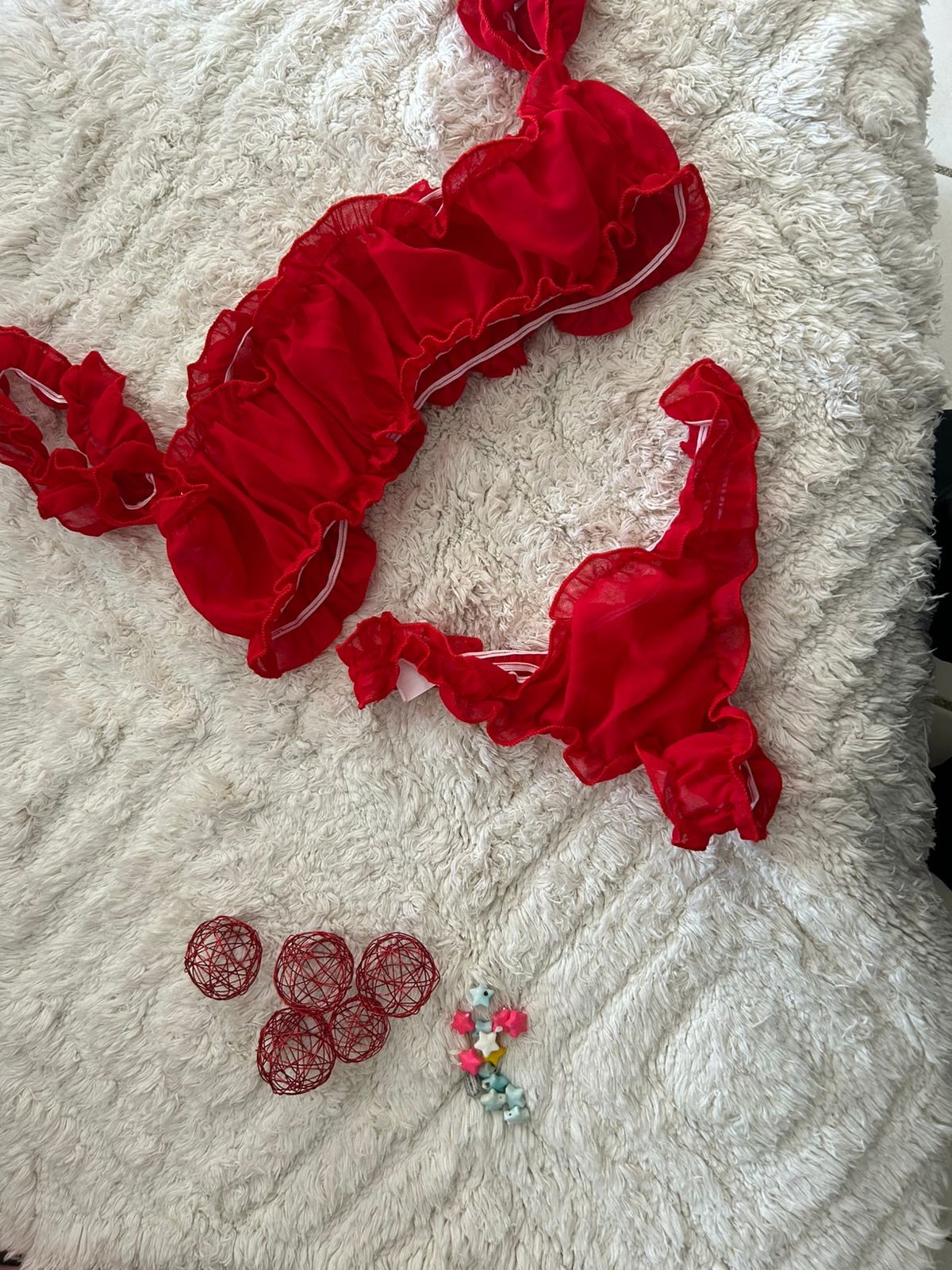 conjunto de lenceria rojo con borde de encaje talla S